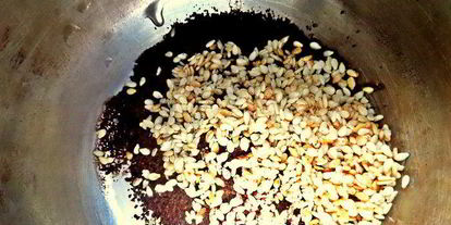 Шаг 3: кофе с кунжутом