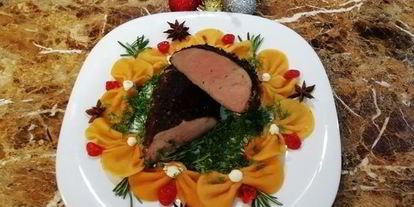 Шаг 10: свиной вырезки в кофейной панировке с пастой