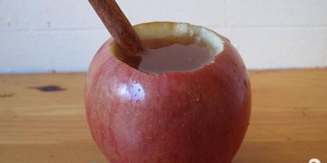 Рецепт Яблочного коктейля с лимончелло и клюквой