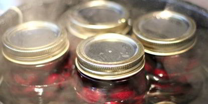 Шаг 2: коктейльной вишни