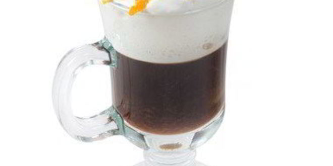 Рецепт Кофе с ликером Гранд Марнье и апельсиновыми сливками