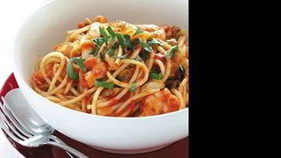 Рецепт Макарон с морским коктейлем