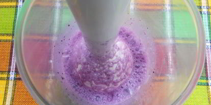 Шаг 2: молочного коктейля с черникой