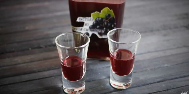 Рецепт Настойки из смородины на водке