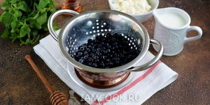 Шаг 2: протеинового коктейля с черникой и творогом