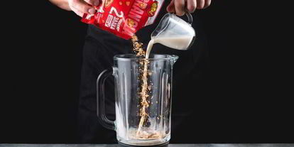 Шаг 1: клубничного смузи-боул