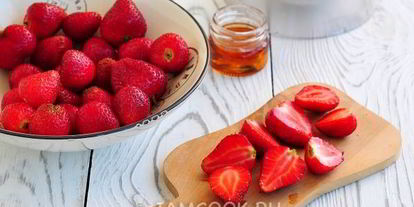 Шаг 3: клубничного смузей с молокома