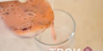 Шаг 2: смузей из черной смородины