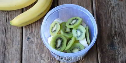 Шаг 3: смузей из кефира и банана