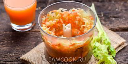 Шаг 5: смузей из сельдерея с апельсиновым соком, морковью и яблоком