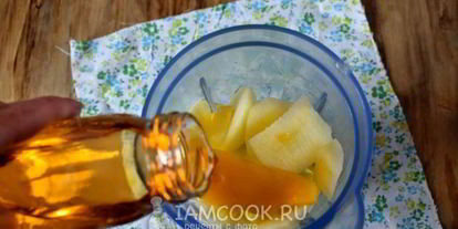 Шаг 5: смузей из яблока и консервированного манго