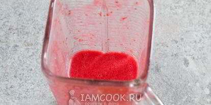 Шаг 4: смузей из замороженной малины