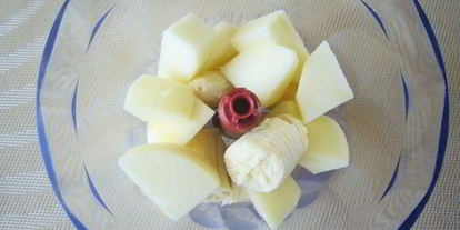 Шаг 3: смузей с бананом и морковным соком