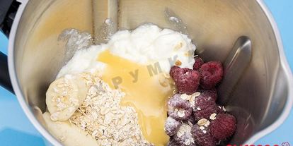 Шаг 2: смузей с овсяными хлопьями и бананом