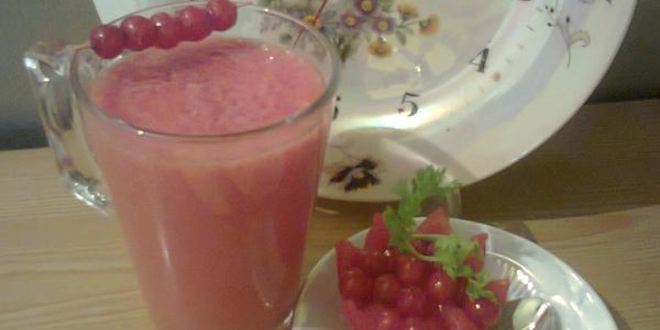 Рецепт смузей с помидором и смородиной