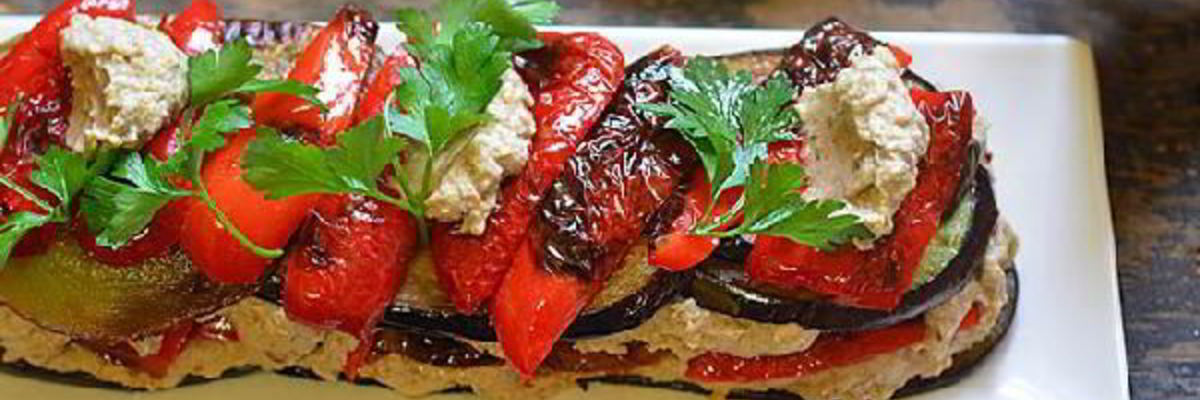 Рецепт Чесночно-орехового салат с баклажанами и перцем