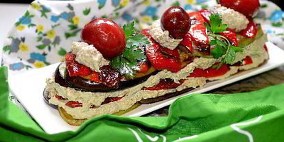 Шаг 8: чесночно-орехового салат с баклажанами и перцем