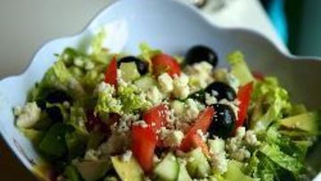 Рецепт Греческого салата с авокадо