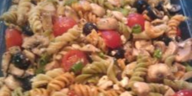 Рецепт греческого салата с макаронами и грибами