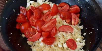 Шаг 2: салата по-гречески с печеными баклажанами и кус-кусом