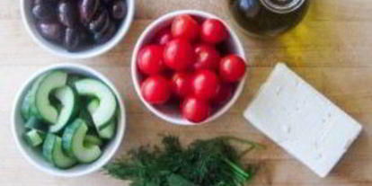 Шаг 1: салата по-гречески