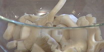 Шаг 3: салата с гречневой лапшой