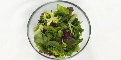 Шаг 1: солнечного греческого салата