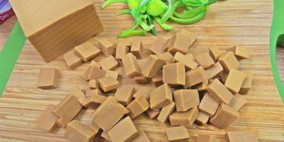 Шаг 4: теплого салата из гречки с колбасками и сыром