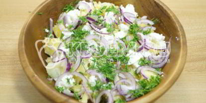 Шаг 4: картофельного салата с брынзой