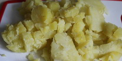 Шаг 1: картофельного салата с красной рыбой и икрой