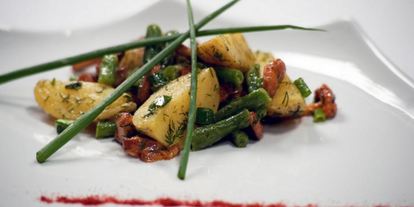 Шаг 6: картофельного салата с лисичками