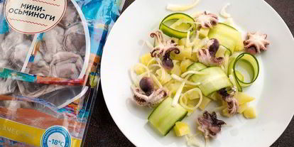 Шаг 10: картофельного салата с мини-осьминогами