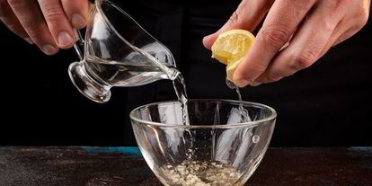 Шаг 2: картофельного салата с мини-осьминогами