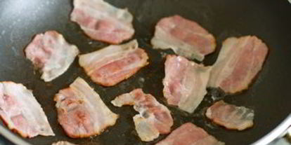 Шаг 2: картофельного салата с редисом и беконом