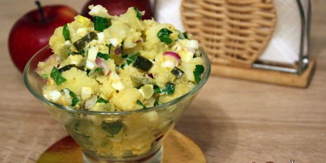 Рецепт картофельного салата с яйцом и зеленью