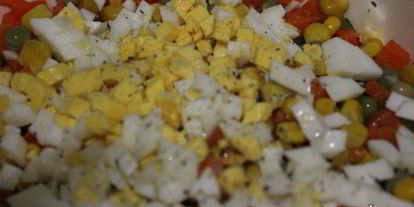 Шаг 4: картофельного салата с жареной тилапией