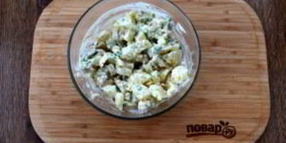 Шаг 4: пряного картофельного салата с курицей
