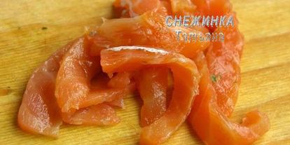 Шаг 3: салата из картофеля с рикоттой, каперсами и семгой