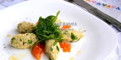 Шаг 6: салата из картофеля с рикоттой, каперсами и семгой