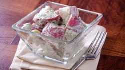 Рецепт Салата из молодого картофеля с голубым сыром, беконом и зеленым луком