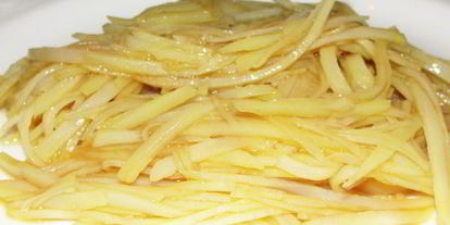 Шаг 2: салата картофельного азиатская нотка с копченым тофу в томатном соусе