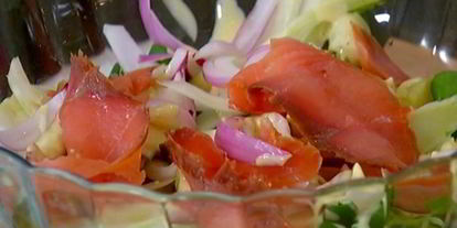 Шаг 7: салата с картофелем, фенхелем и копченой семгой