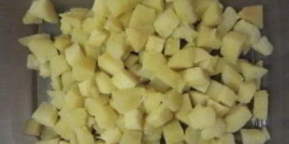 Шаг 1: салата с картошкой и солеными огурцами