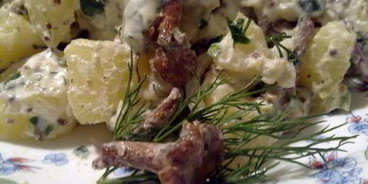 Шаг 1: теплого картофельного салата с лисичками и сметанным соусом