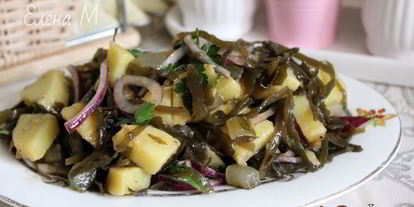 Шаг 4: теплого картофельного салата с морской капустой