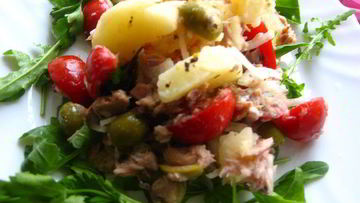 Рецепт Теплого салата с картофелем и тунцом