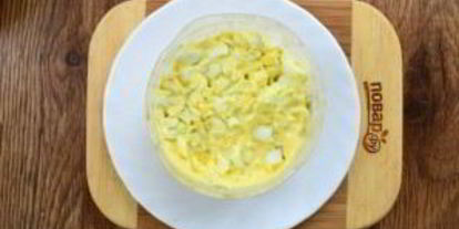 Шаг 3: крабового салата с черносливом