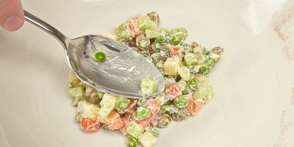 Шаг 15: говяжьего языка с оливье