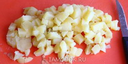 Шаг 4: классического салата оливье с курицей