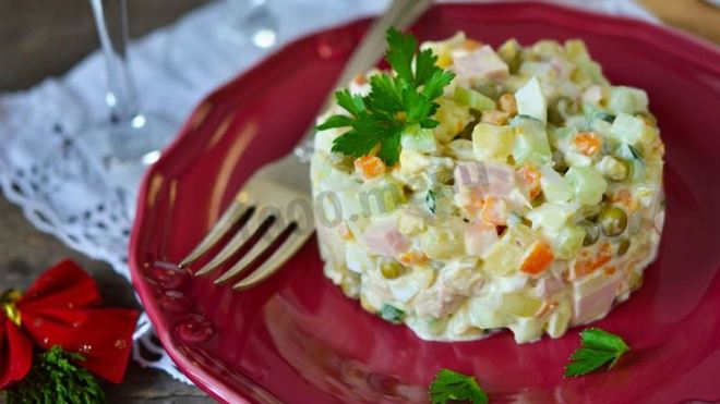 Рецепт Оливье классический со свежими огурцами